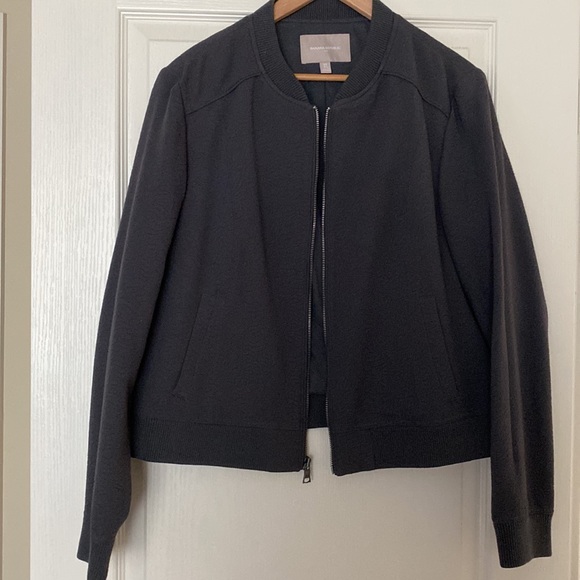 Banana Republic Bomber - Picture 3 of 9